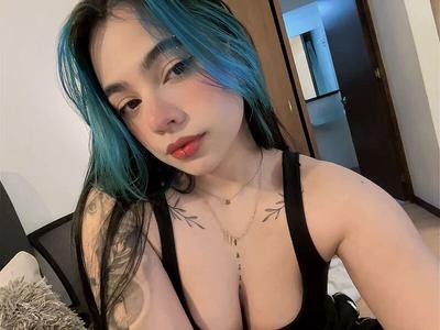 Alexaa_Stonne