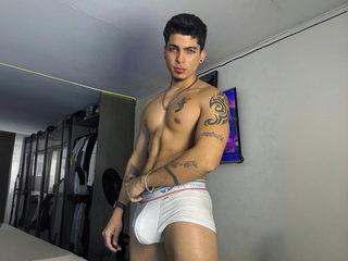 Charliie_Hotx