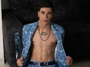 Gabo_White