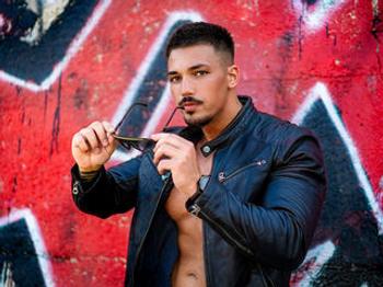 Hayden_Spears