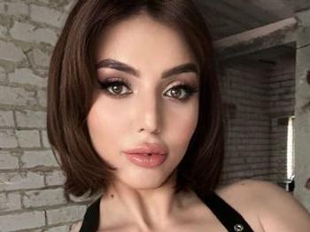 Naomi_Bea