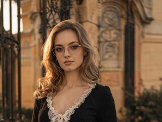 Nina_Falcone