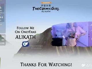 thecosmicgirl